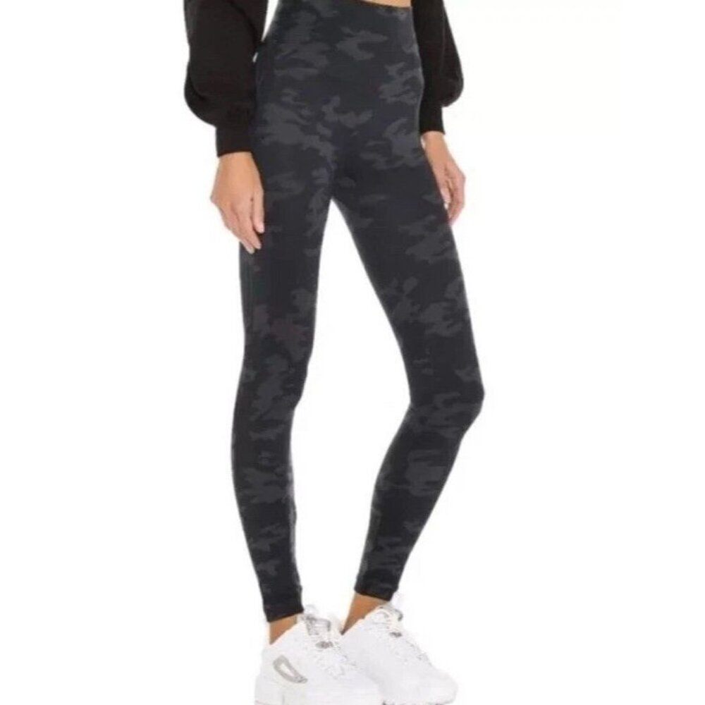Spanx Womens Look at Me Now Seamless Leggings Camo Size Medium